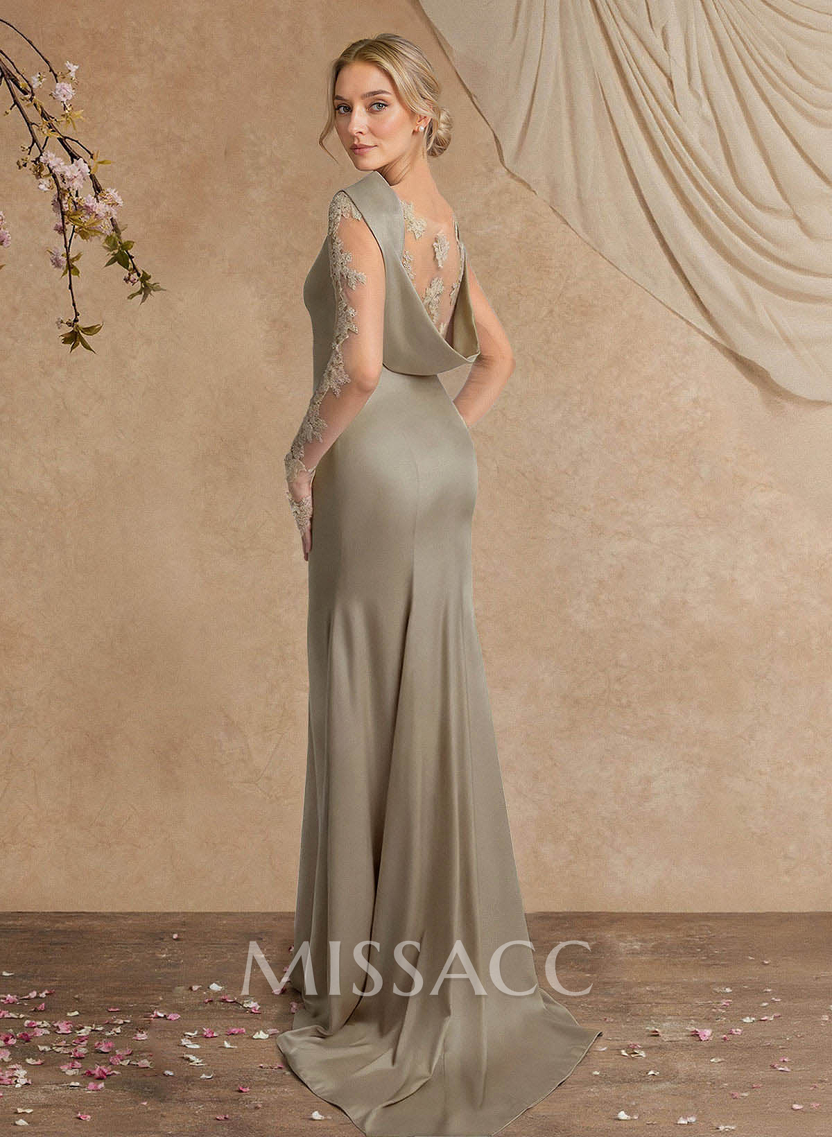 Sheath/Column Scoop Neck Long Sleeves Sweep Train Crepe Satin Evening Dresses With Appliques Lace