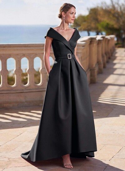 A-Line Off-The-Shoulder Sleeveless Satin Mother Of The Bride Dresses With Sweep Train