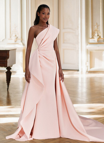Sheath/Column One-Shoulder Sleeveless Sweep Train Elastic Satin Mother Of The Bride Dresses