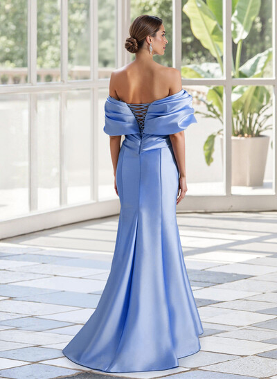 Trumpet/Mermaid Off-The-Shoulder Sweep Train Satin Mother Of The Bride Dresses