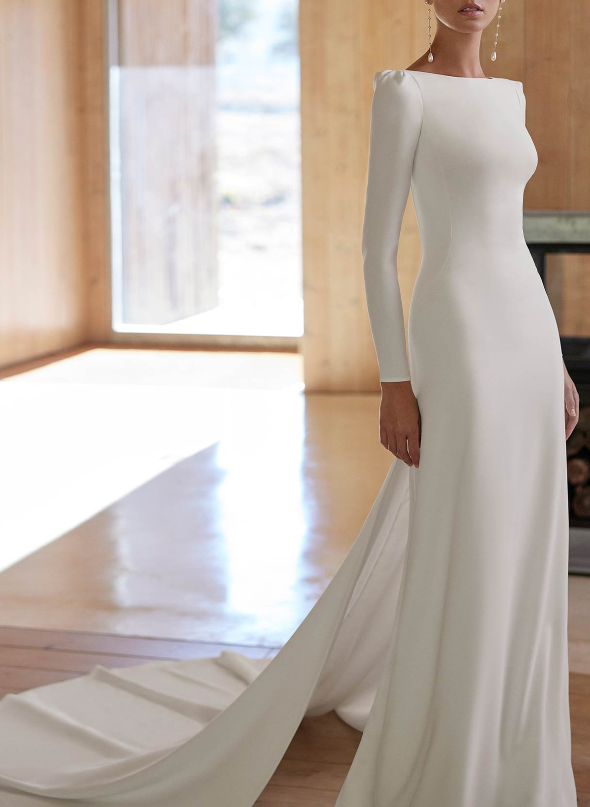 Elegant Scoop Neck Long Sleeves Open Back Chapel Train Elastic Satin Wedding Dresses