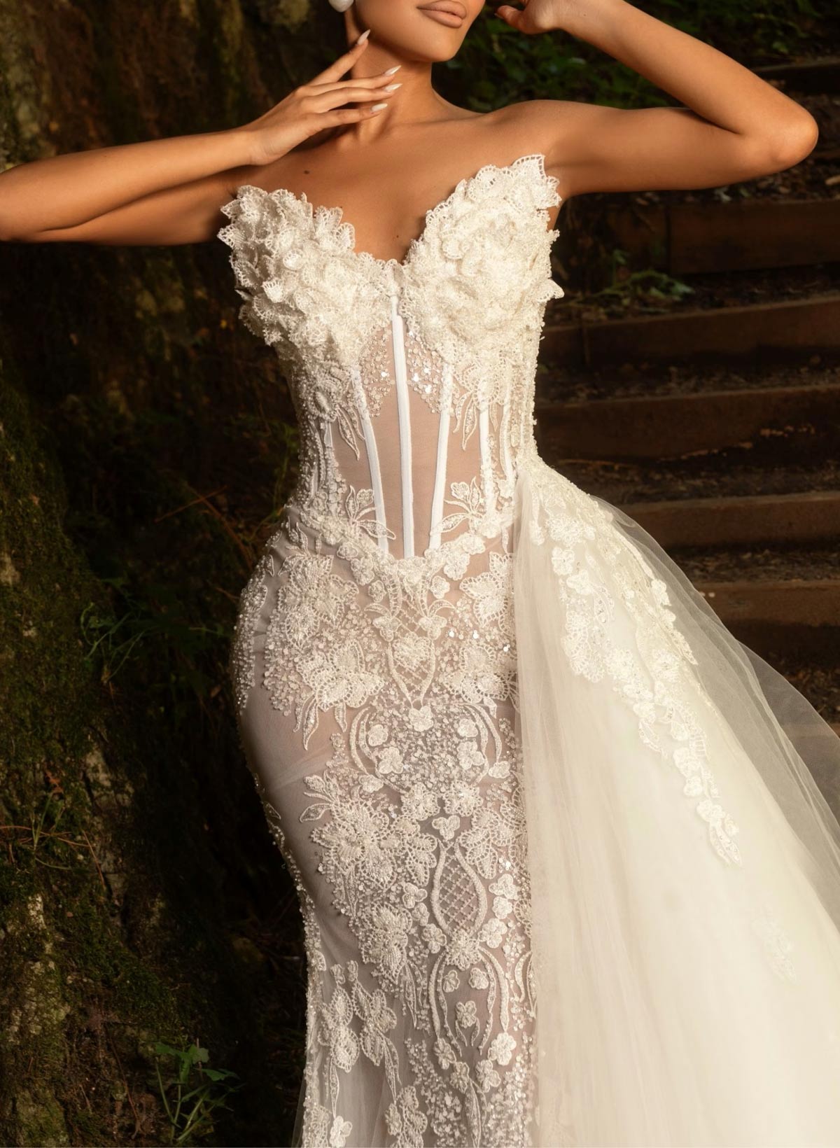 Luxury Sweetheart Mermaid Sweep Train Lace/Tulle Wedding Dresses With Sequins/Sweeping Side Drape