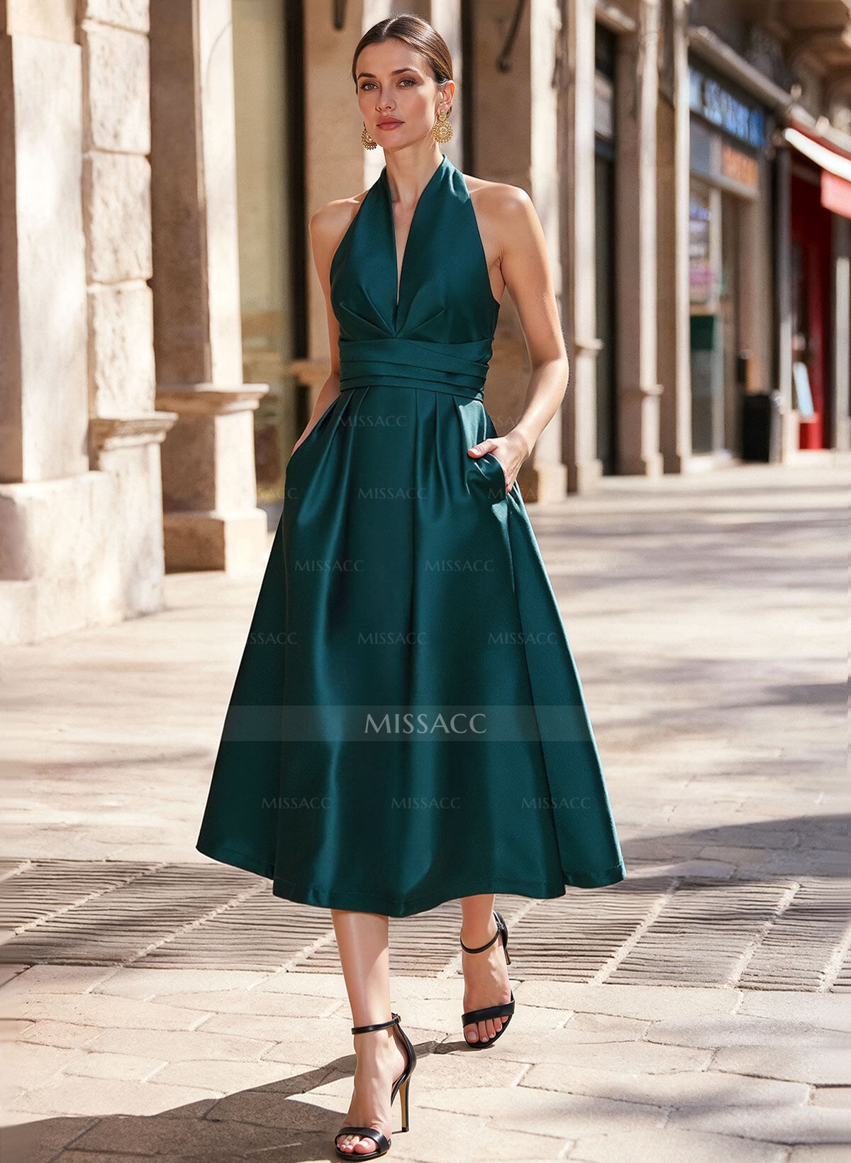 A-Line Halter Sleeveless Tea-Length Satin Cocktail Dresses With Pockets