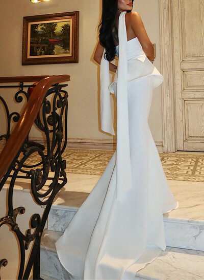 Trumpet/Mermaid Strapless Sleeveless Court Train Elastic Satin Evening Dresses