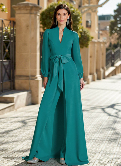 Sheath Column V-Neck Long Sleeves Sweep Train Elastic Satin Mother Of The Bride Dresses With Bow(s)