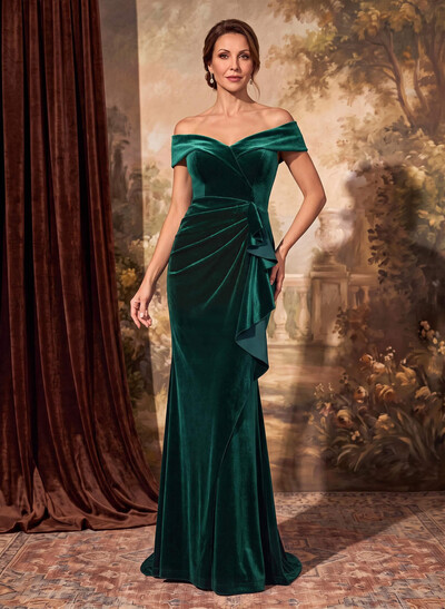 Sheath/Column Sleeveless Sweep Train Velvet Mother Of The Bride Dresses With Sweeping Side Drape