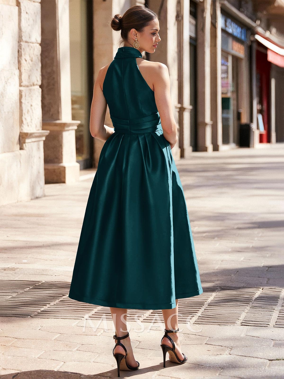 A-Line Halter Sleeveless Tea-Length Satin Mother Of The Bride Dresses With Pockets A-Line Halter Sleeveless Tea-Length Satin Mother Of The Bride Dresses With Pockets