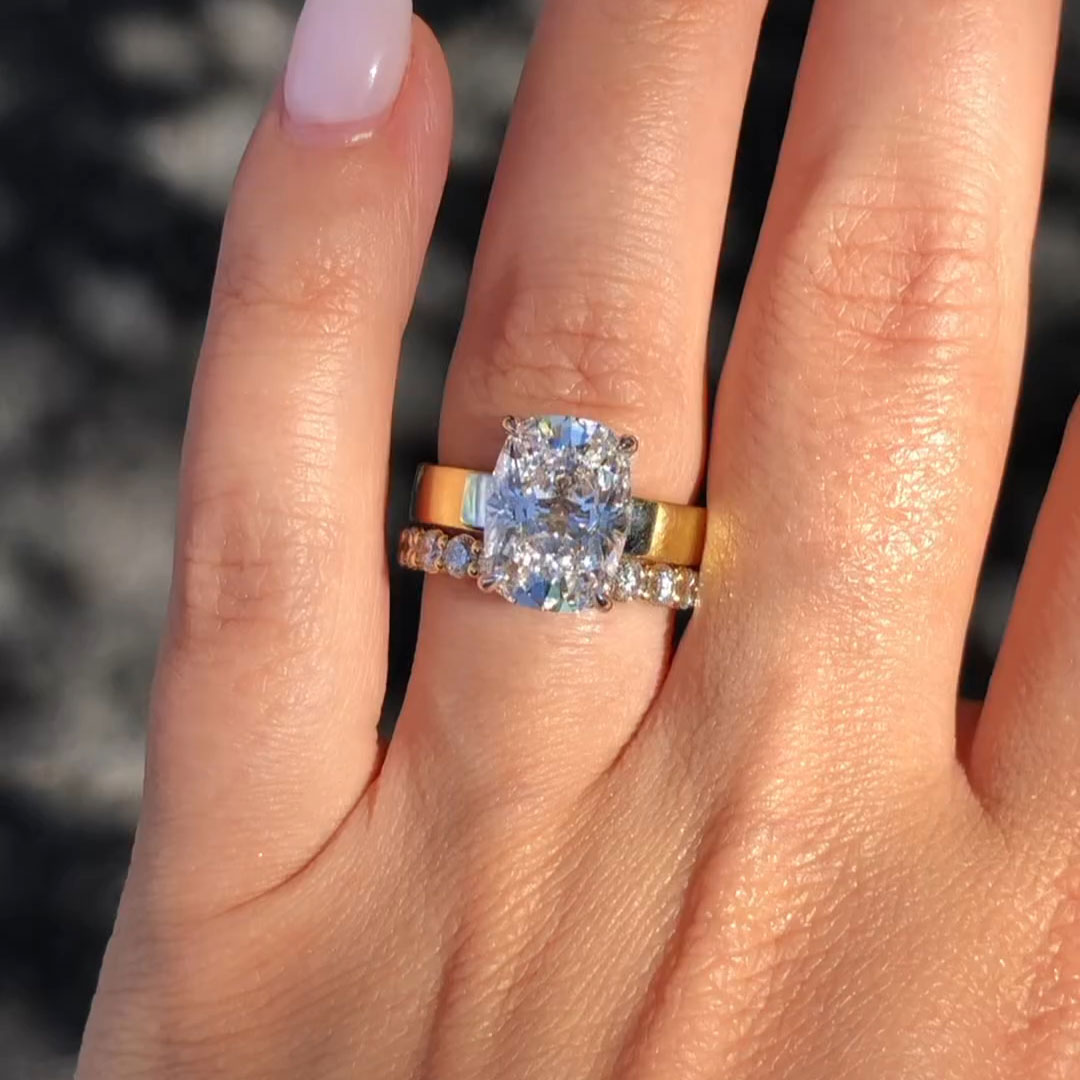 4CT Round Cut/Oval Cut Moissanite Engagement Rings Sets In Sterling Silver