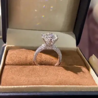 4CT Round Cut Moissanite Engagement Rings In Sterling Silver