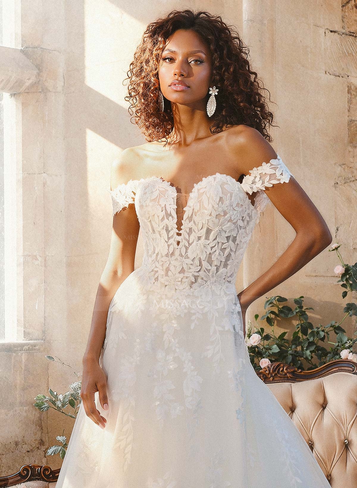 A-Line Off-The-Shoulder Sleeveless Court Wedding Dresses With Appliques Lace