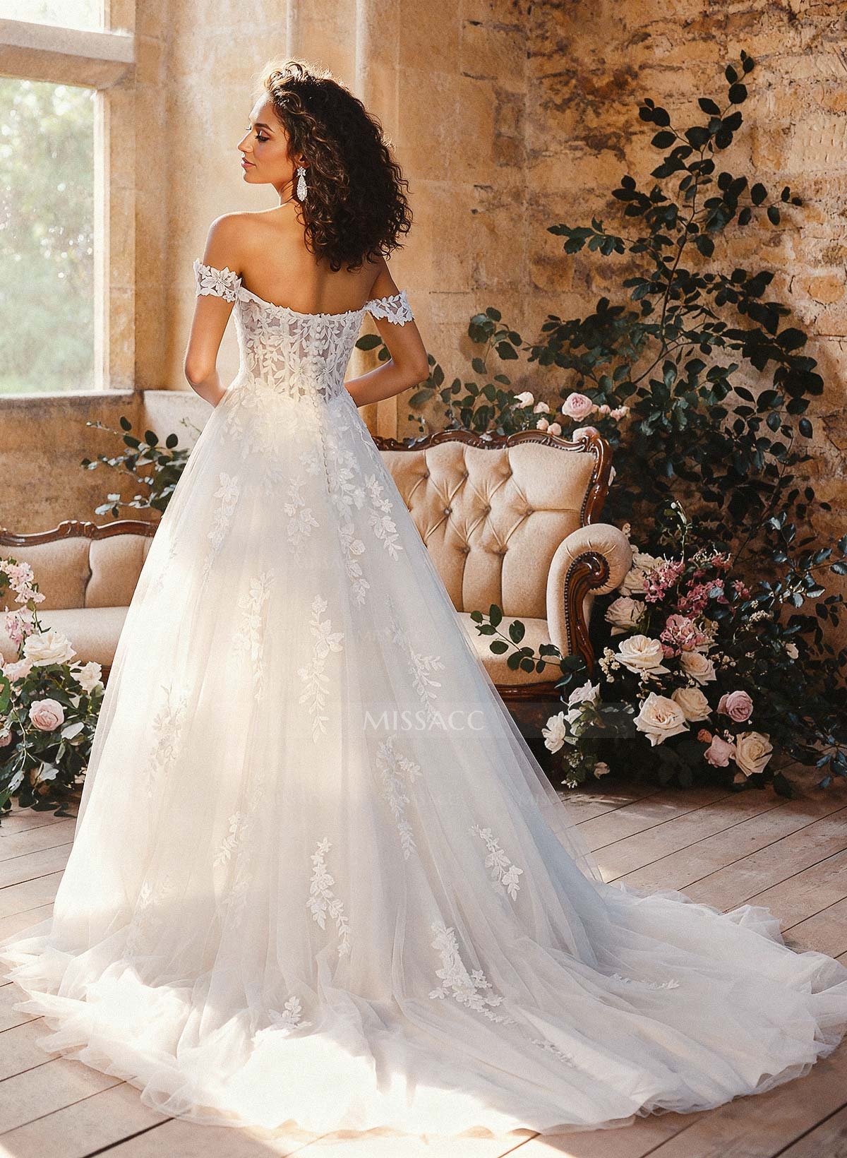 A-Line Off-The-Shoulder Sleeveless Court Wedding Dresses With Appliques Lace