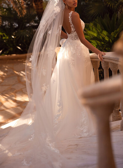A-Line Plunge Neck Sleeveless Court Train Wedding Dresses With Appliques Lace