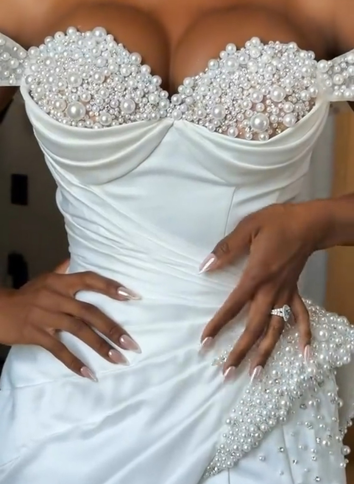 Elegant Off-The-Shoulder/Sweetheart Mermaid Sweep Train Matte Satin Wedding Dresses With Beading/High Split