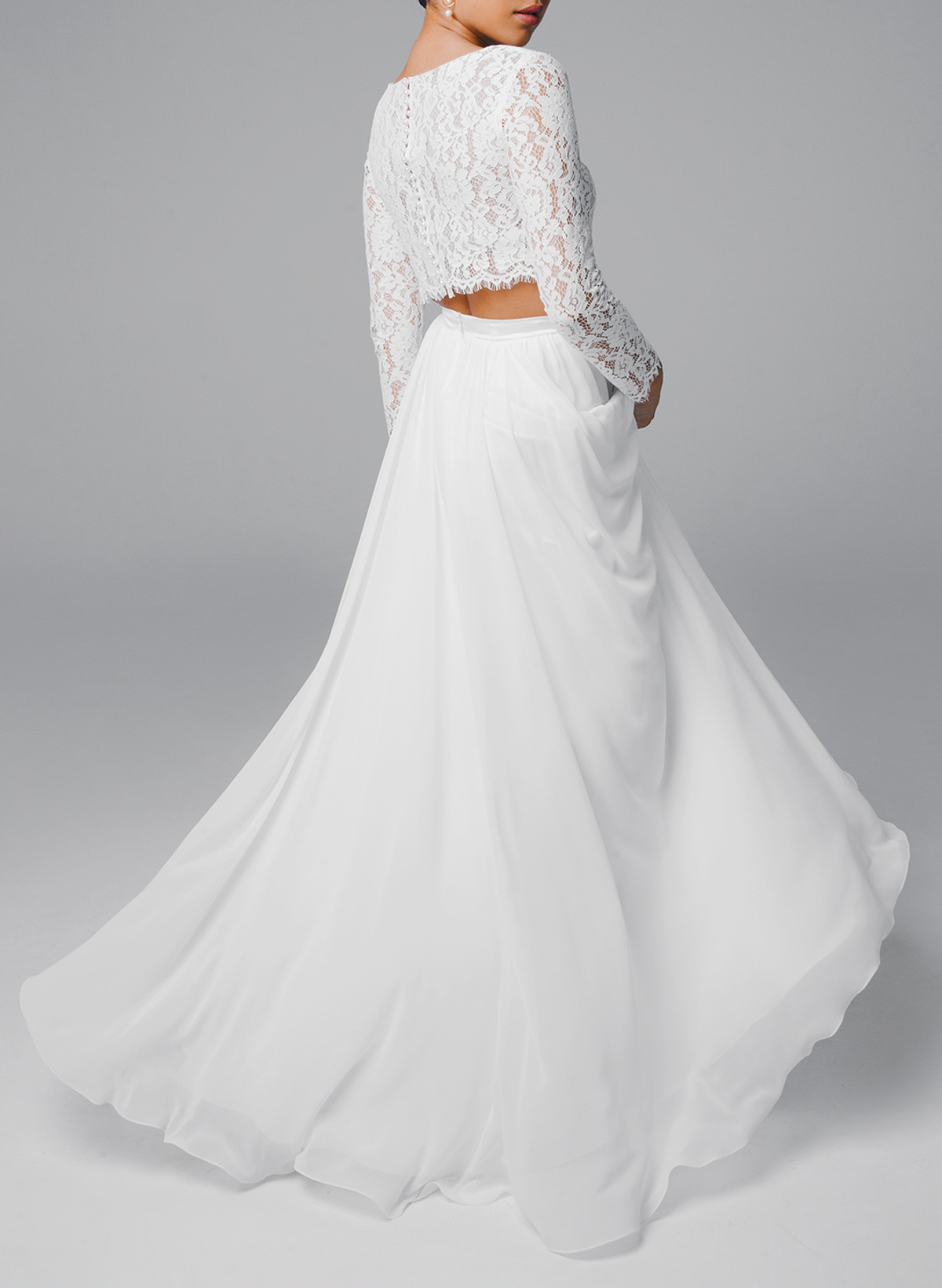 Elegant Scoop Neck Long Sleeves A-Line Floor-Length Chiffon/Lace Wedding Dresses