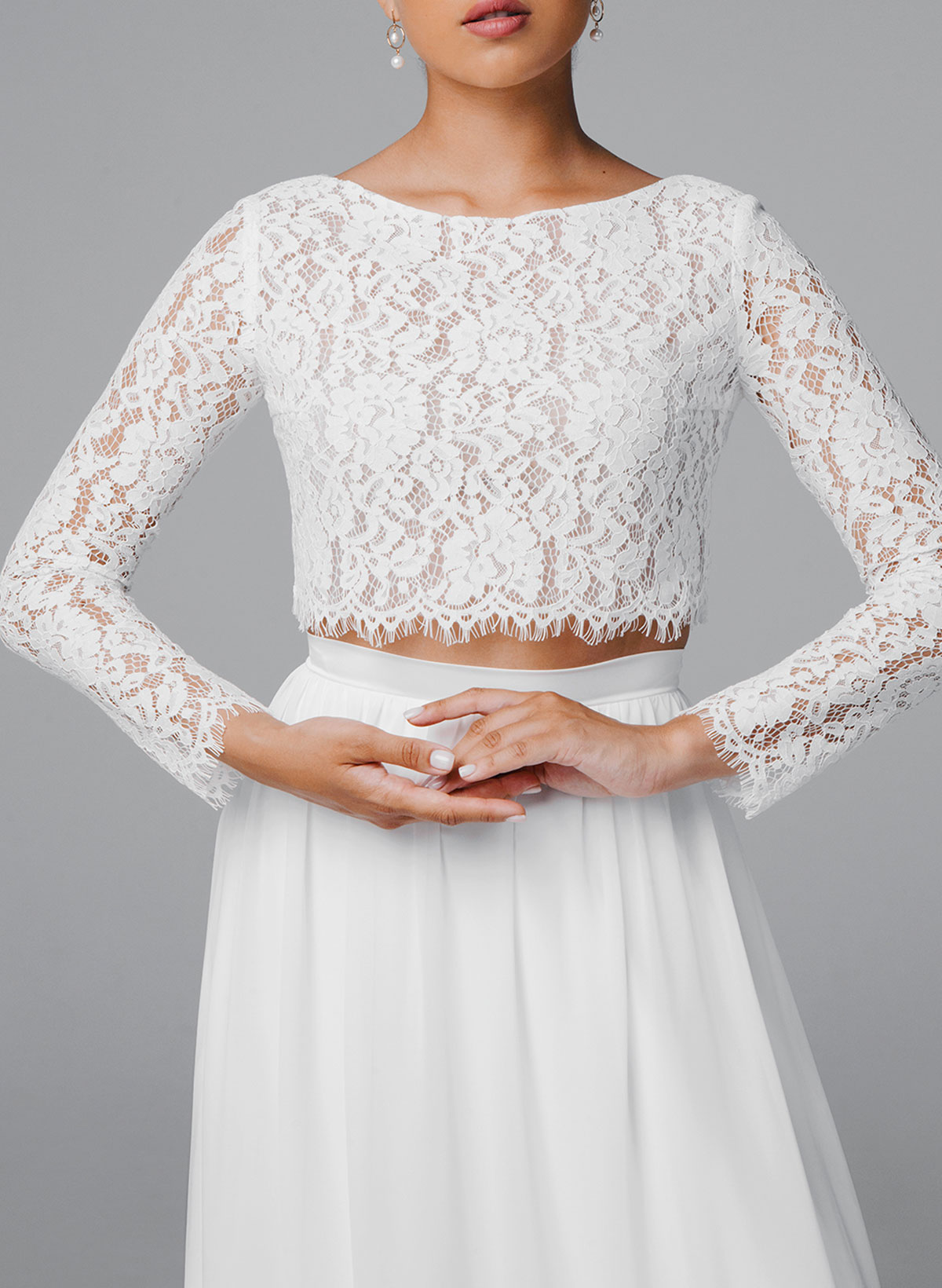 Elegant Scoop Neck Long Sleeves A-Line Floor-Length Chiffon/Lace Wedding Dresses