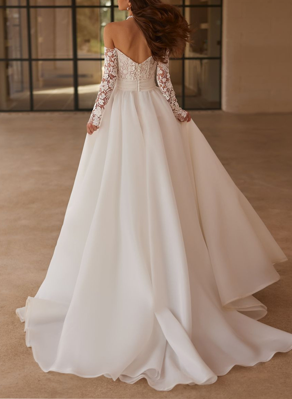 Ball-Gown Sweetheart Detachable Sleeves Court Train Lace Satin Tulle Wedding Dresses With Appliques Lace