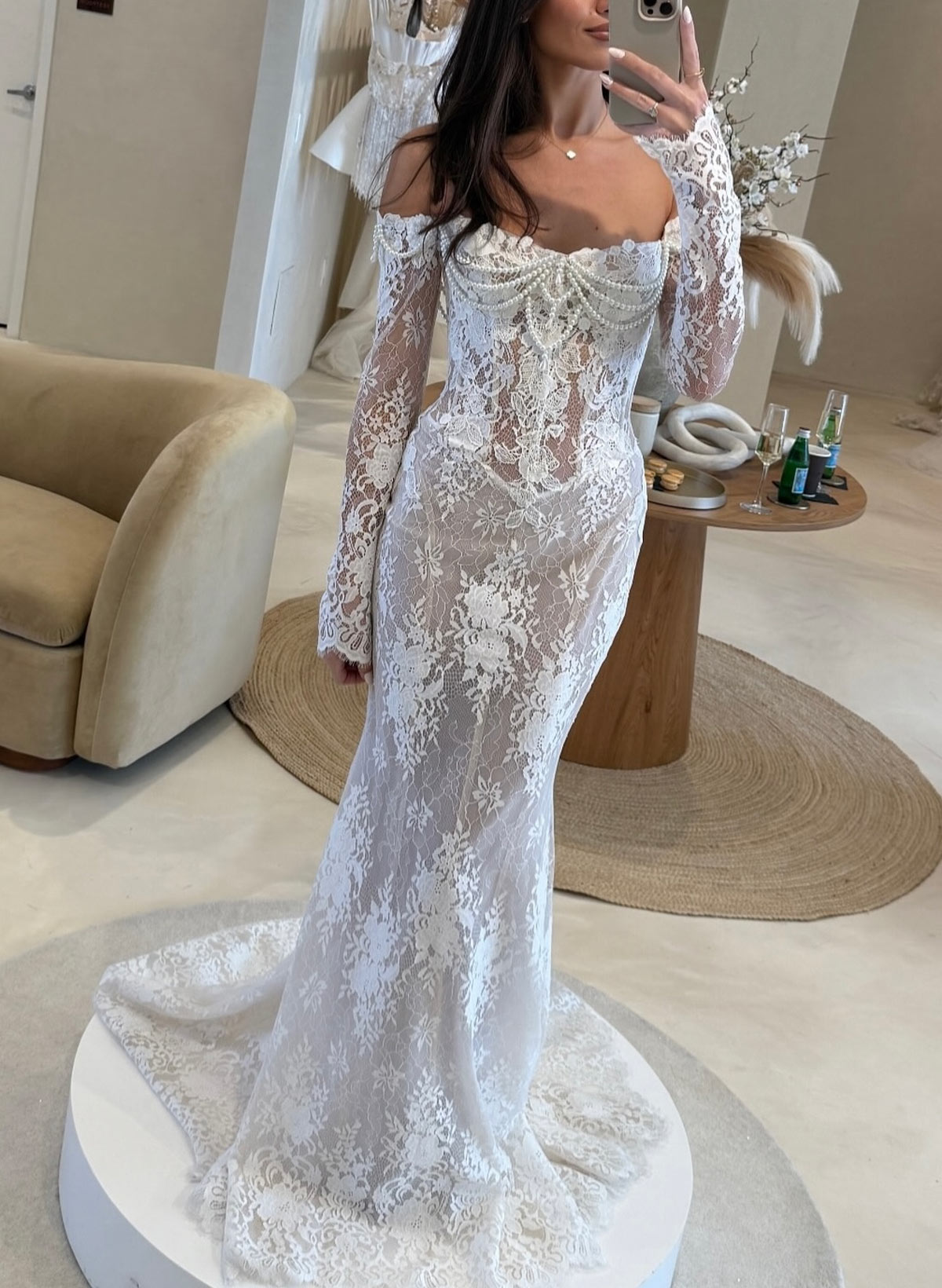 Sheath Column Off-The-Shoulder Detachable Sleeves Sweep Train Lace Wedding Dresses With Beading Appliques Lace