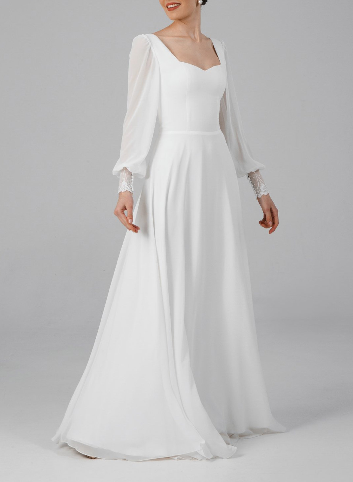 Elegant Sweetheart Long Sleeves A-Line Floor-Length Chiffon Wedding Dresses With Lace