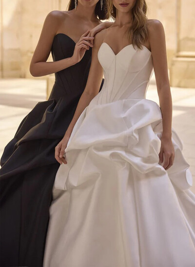 A-Line Sweetheart Sleeveless Court Train Satin Wedding Dresses