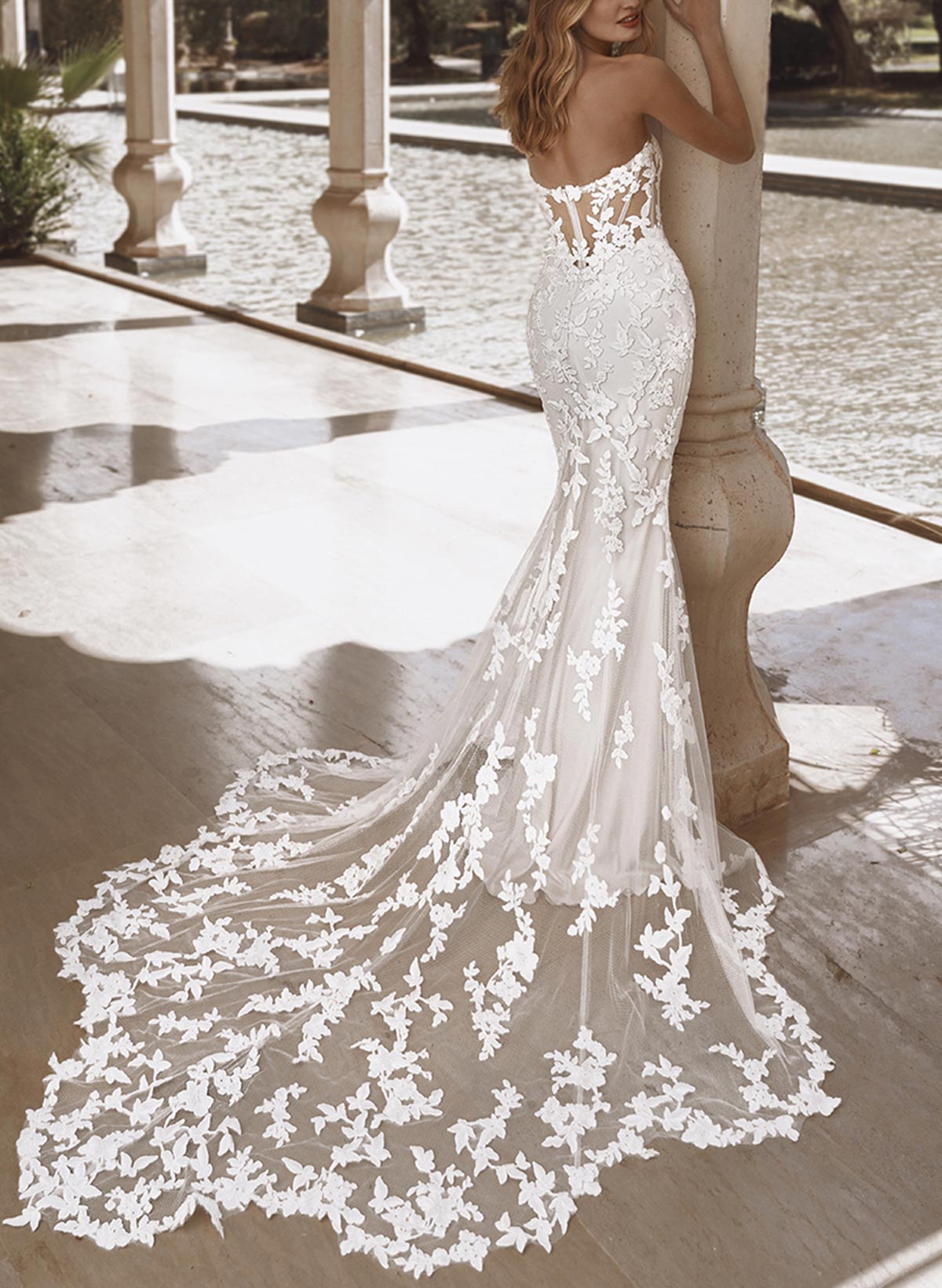 Trumpet Mermaid Square Neckline Sleeveless Chapel Train/Detachable Satin Elastic Satin Wedding Dresses With Lace Appliques Lace