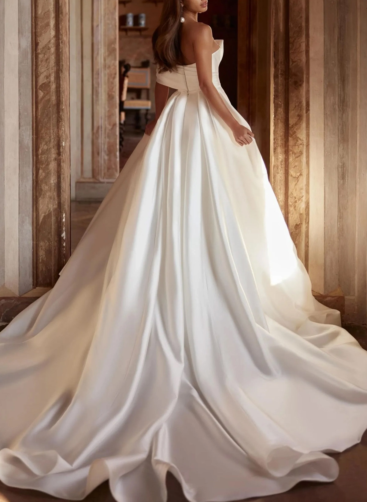 Ball-Gown Bateau Neck Detachable Sleeves Court Train Satin Tulle Wedding Dresses With Bow(s)
