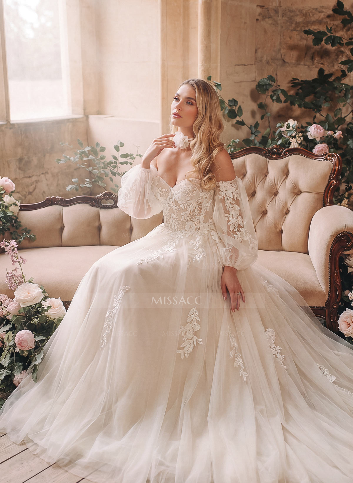 A-Line Sweetheart Detachable Sleeves Chapel Train Chiffon Tulle Wedding Dresses With Appliques Lace