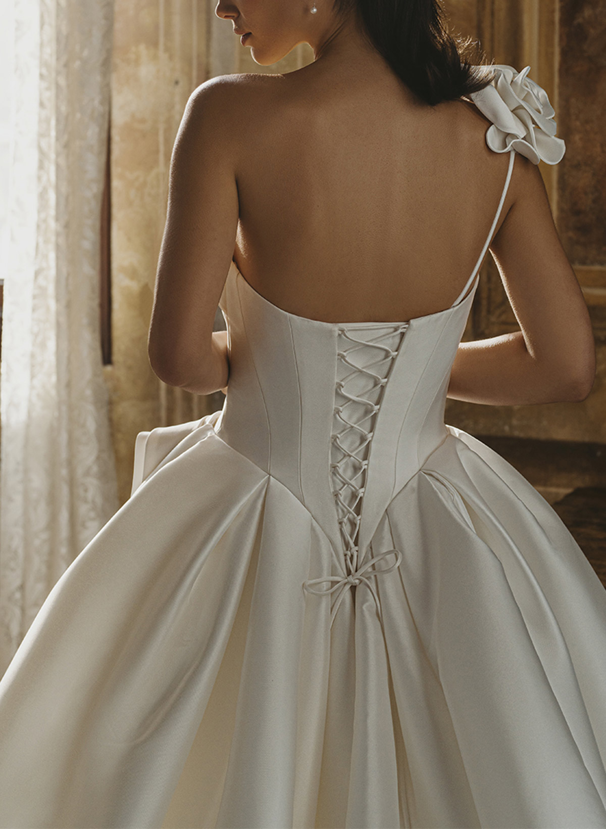 Ball-Gown One-Shoulder Sleeveless Sweep Train Matte Satin Wedding Dresses With Flower(s)