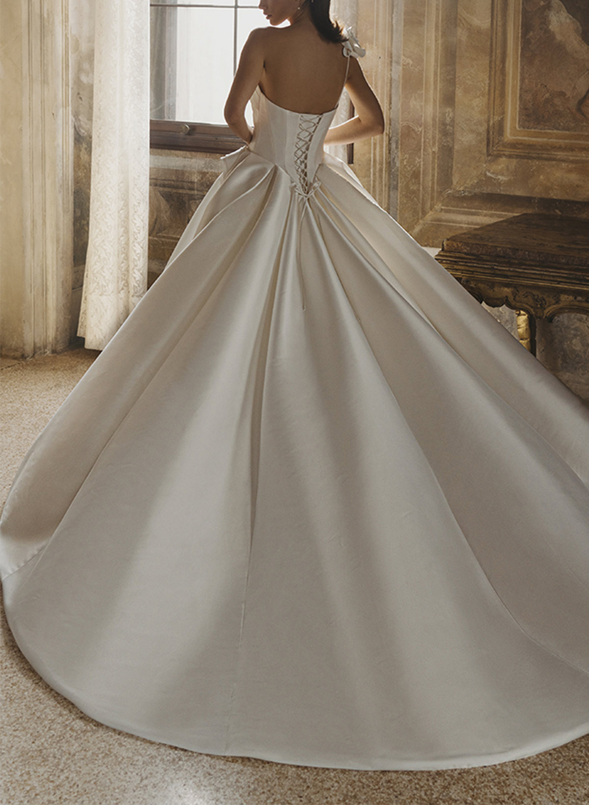 Ball-Gown One-Shoulder Sleeveless Sweep Train Matte Satin Wedding Dresses With Flower(s)