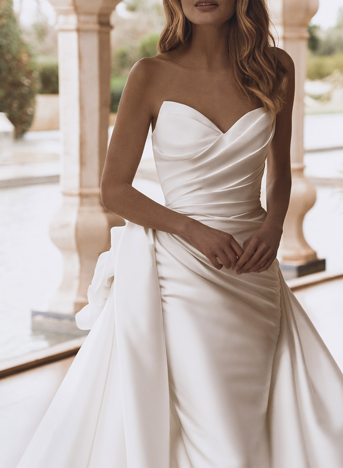 Trumpet/Mermaid Sweetheart Sleeveless Detachable Matte Satin Wedding Dresses With Flower(s)