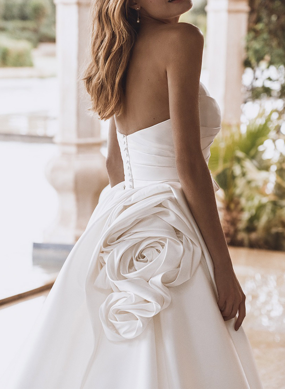 Trumpet/Mermaid Sweetheart Sleeveless Detachable Matte Satin Wedding Dresses With Flower(s)