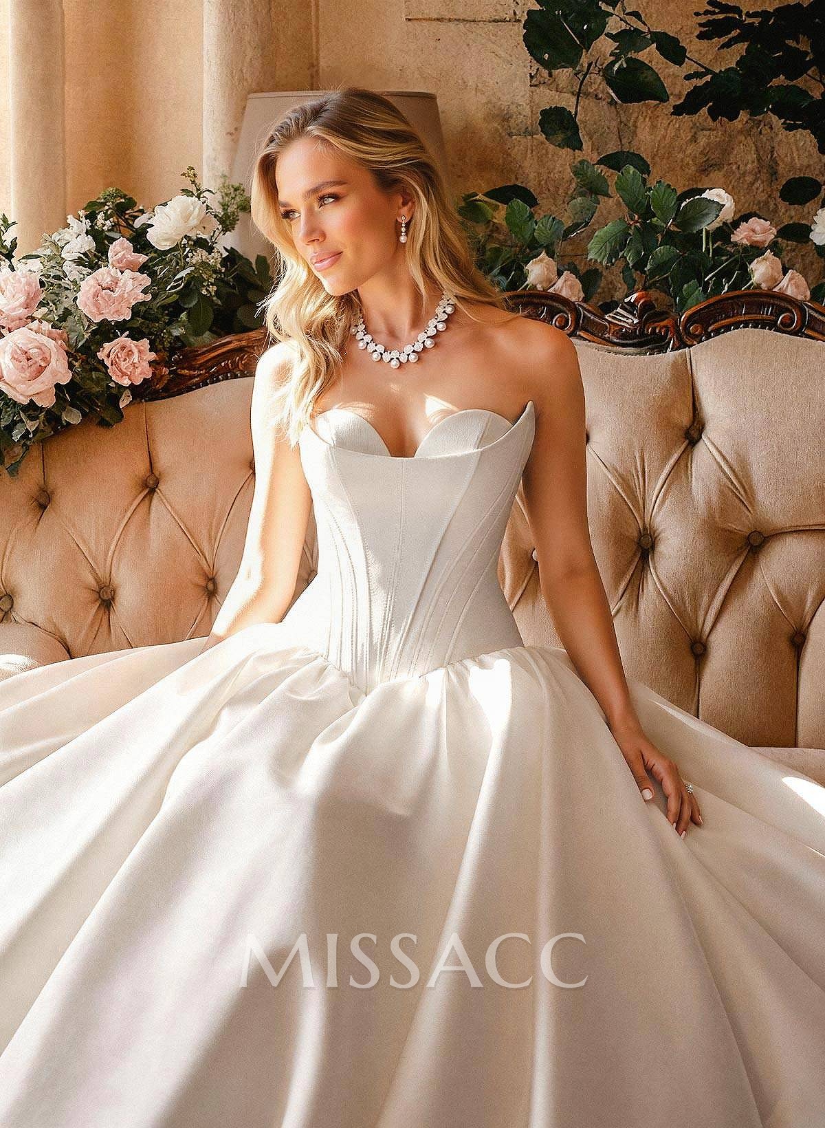 Ball-Gown Sweetheart Sleeveless Court Train Wedding Dresses Ball-Gown Sweetheart Sleeveless Court Train Wedding Dresses