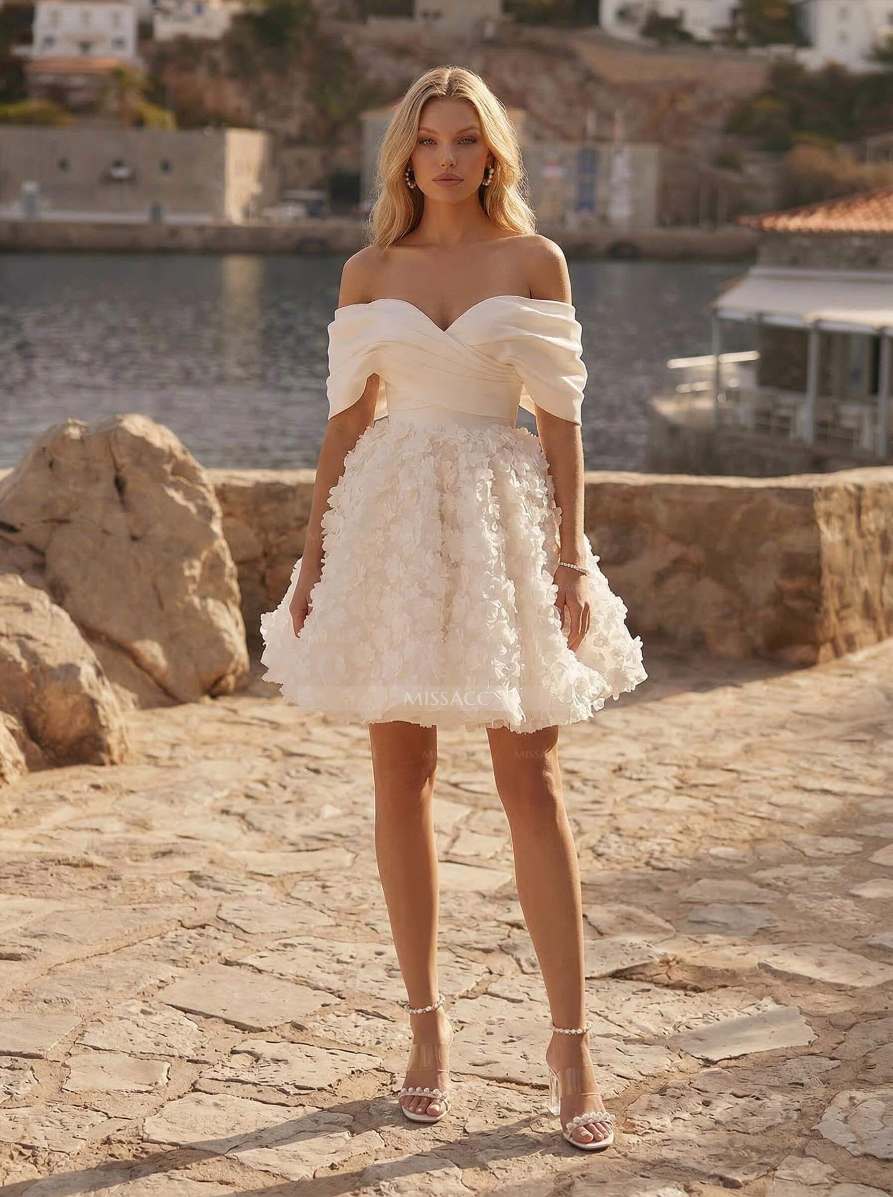 A-Line Off-The-Shoulder Sleeveless Short/Mini Wedding Dresses With Appliques Lace