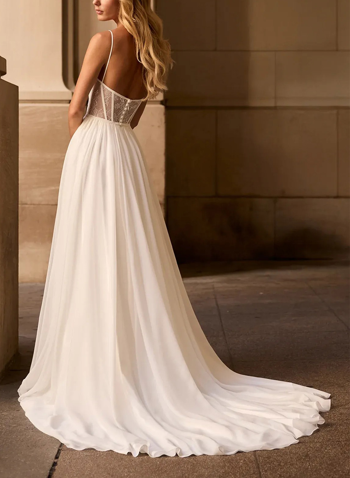 A-Line Square Neckline Sleeveless Sweep Train Wedding Dresses With Appliques Lace/High Split