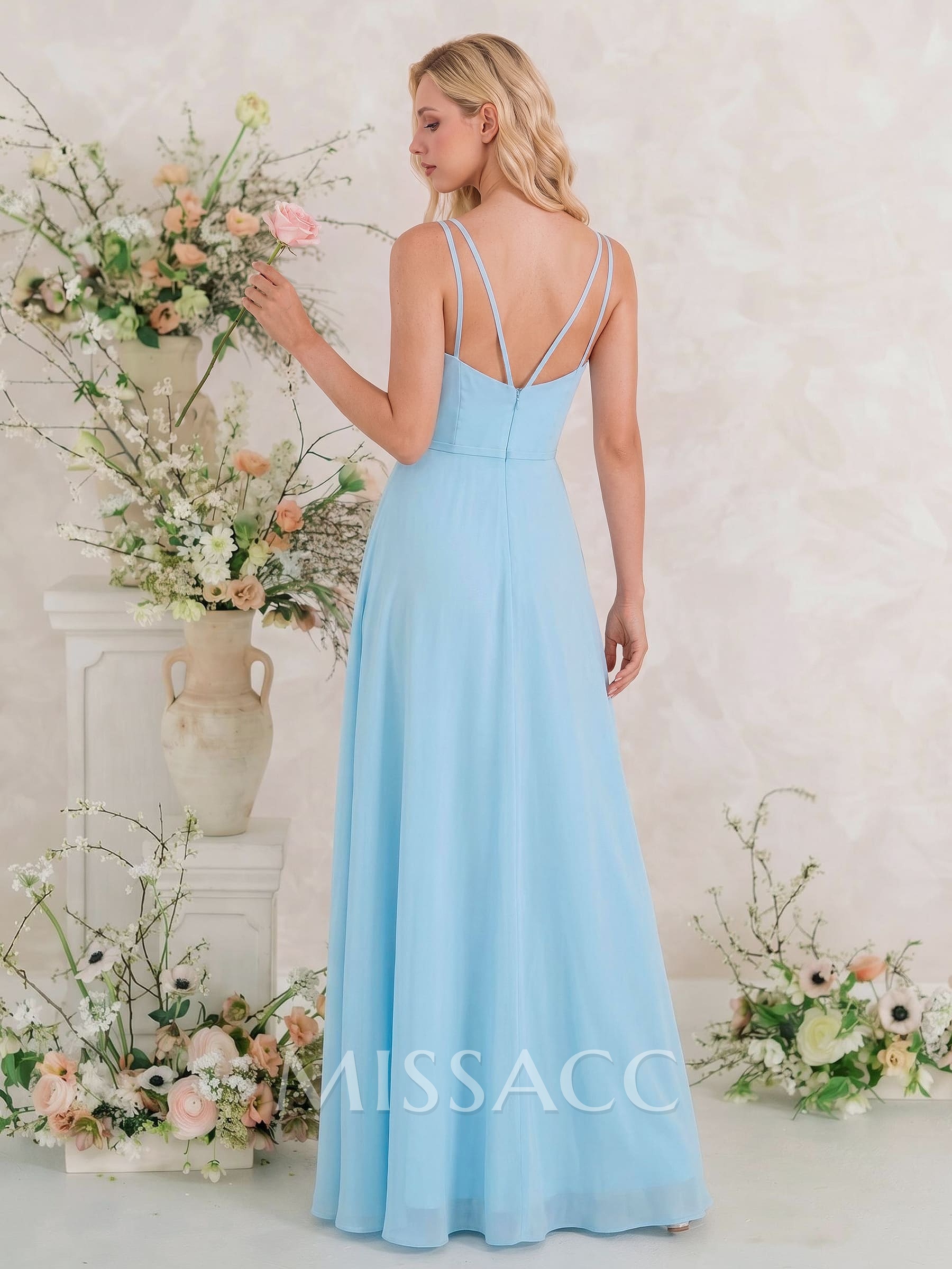 A-Line Halter Sleeveless Floor-Length Chiffon Bridesmaid Dresses A-Line Halter Sleeveless Floor-Length Chiffon Bridesmaid Dresses