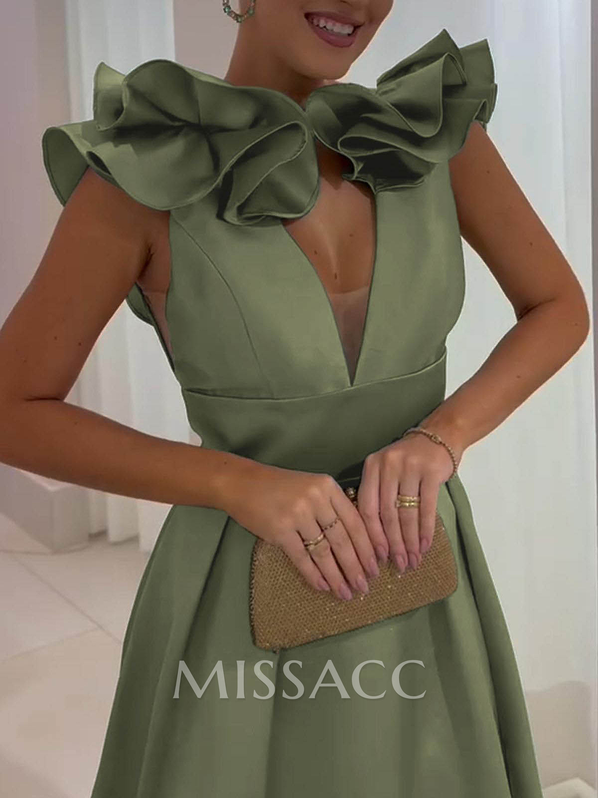 A-Line Plunge Neck Floor-Length Satin Evening Dresses With Split Front/Pockets/Shoulder Ruffle