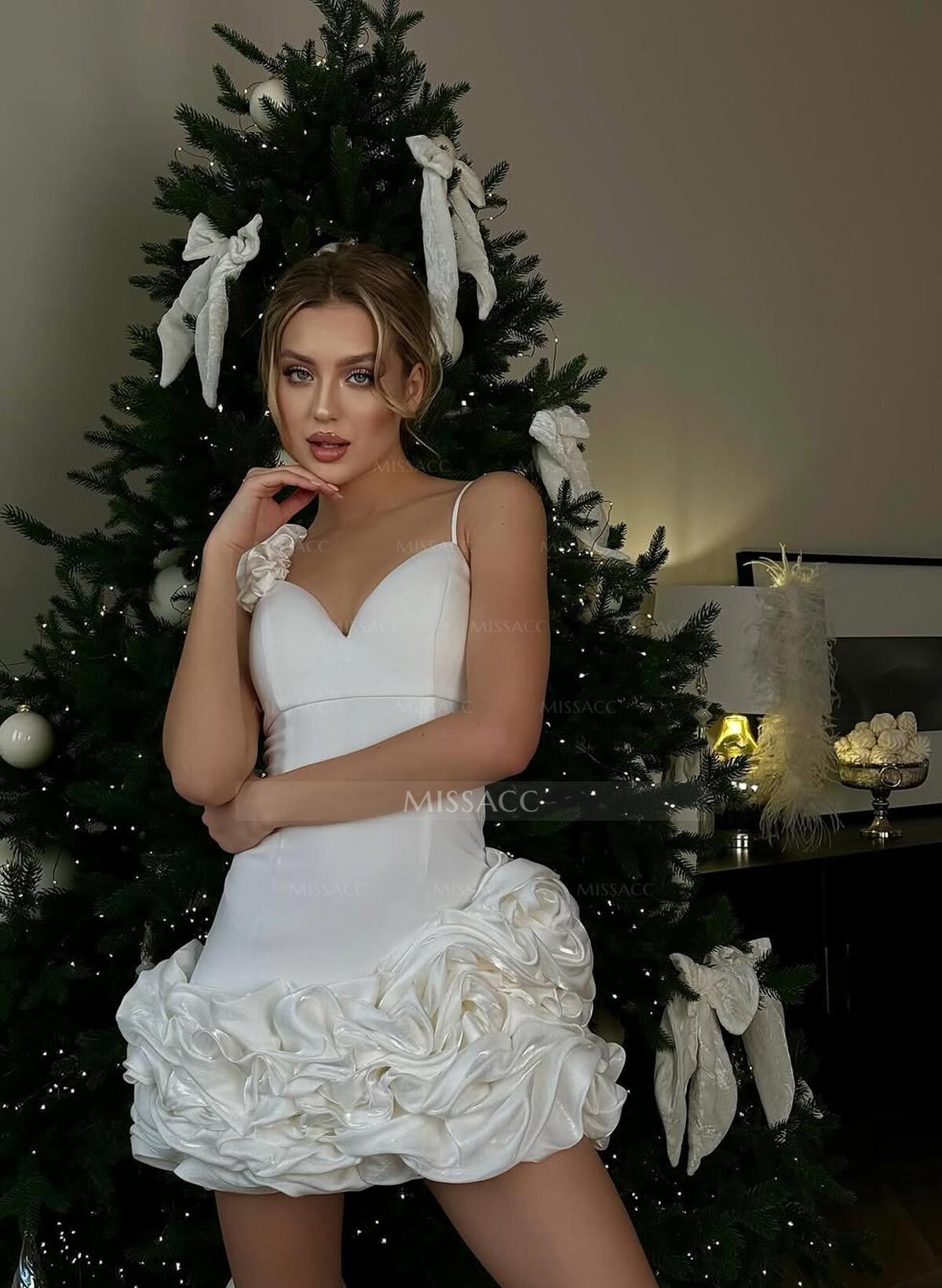 Elegant Flower(s) Spaghetti Straps V-Neck Short/Mini Elastic Satin Evening Dresses