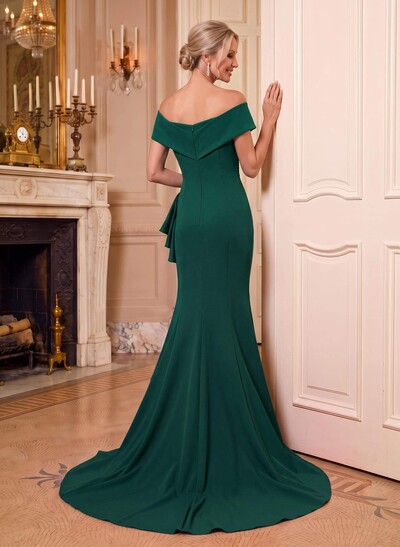 Sheath/Column V-Neck Sleeveless Sweep Train Elastic Satin Mother Of The Bride Dresses With Cascading Ruffles