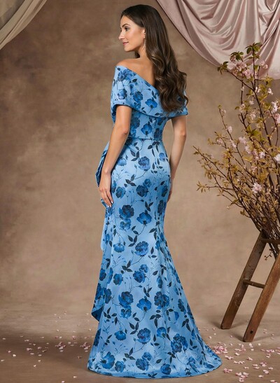 Sheath/Column Square Neckline Sleeveless Sweep Train Satin Mother Of The Bride Dresses With Bow(s)