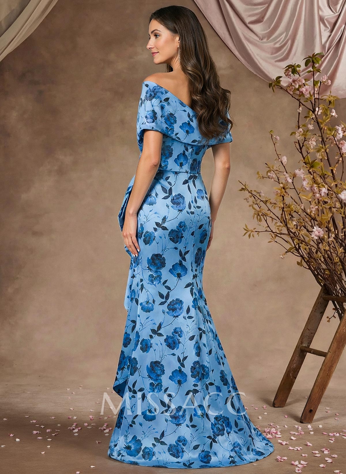 Trumpet/Mermaid Off-The-Shoulder Sleeveless Sweep Train Satin Mother Of The Bride Dresses With Bow(s)