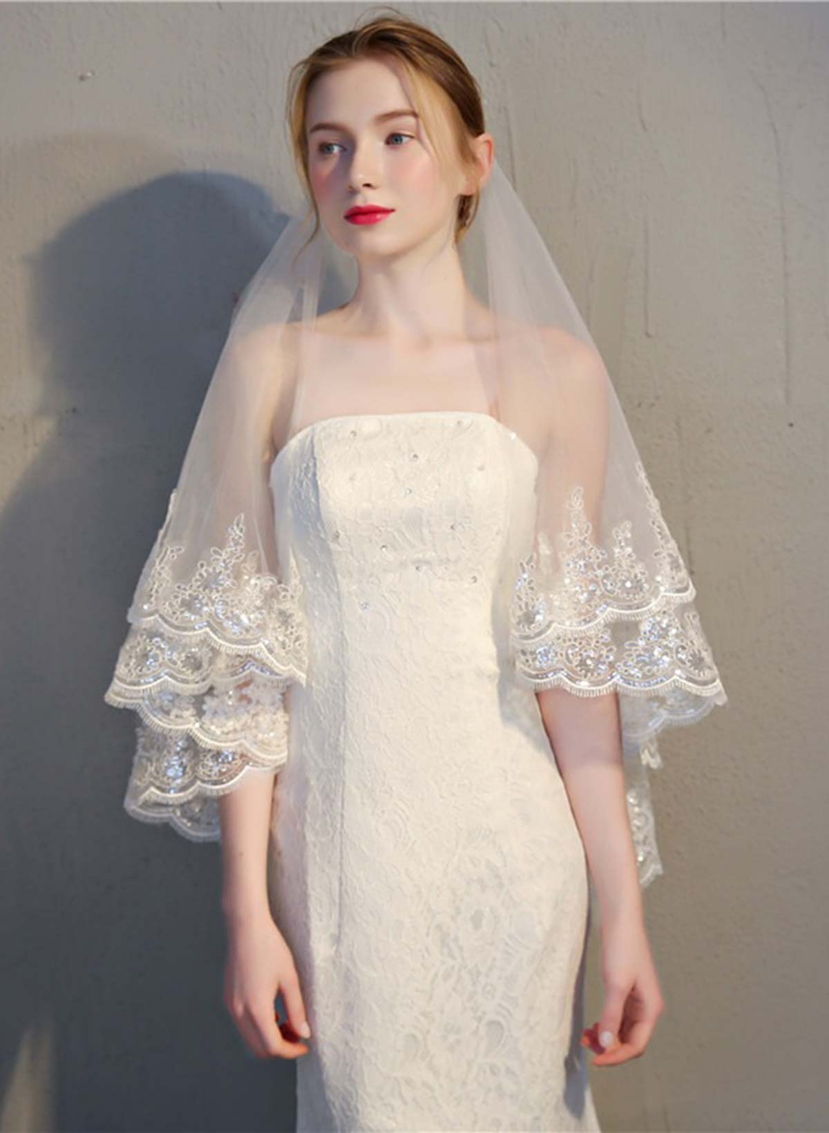 Lace Applique Edge Floral Two-Tier Tulle/Lace Elbow Bridal Veils