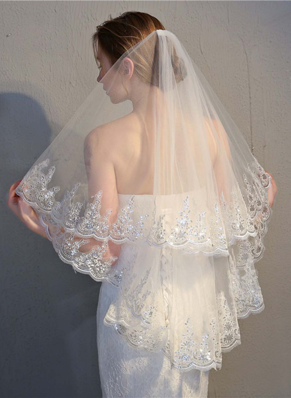 Lace Applique Edge Floral Two-Tier Tulle/Lace Elbow Bridal Veils