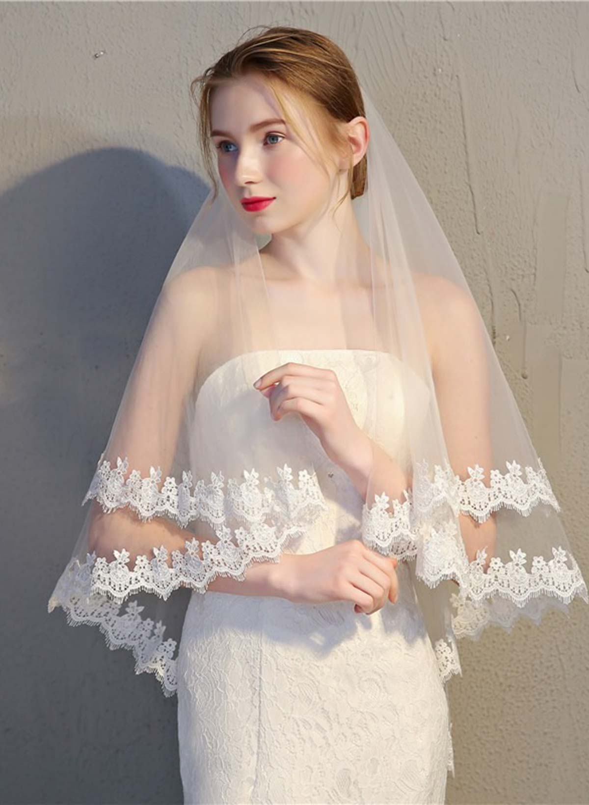 Lace Applique Edge Floral Two-Tier Tulle/Lace Elbow Bridal Veils
