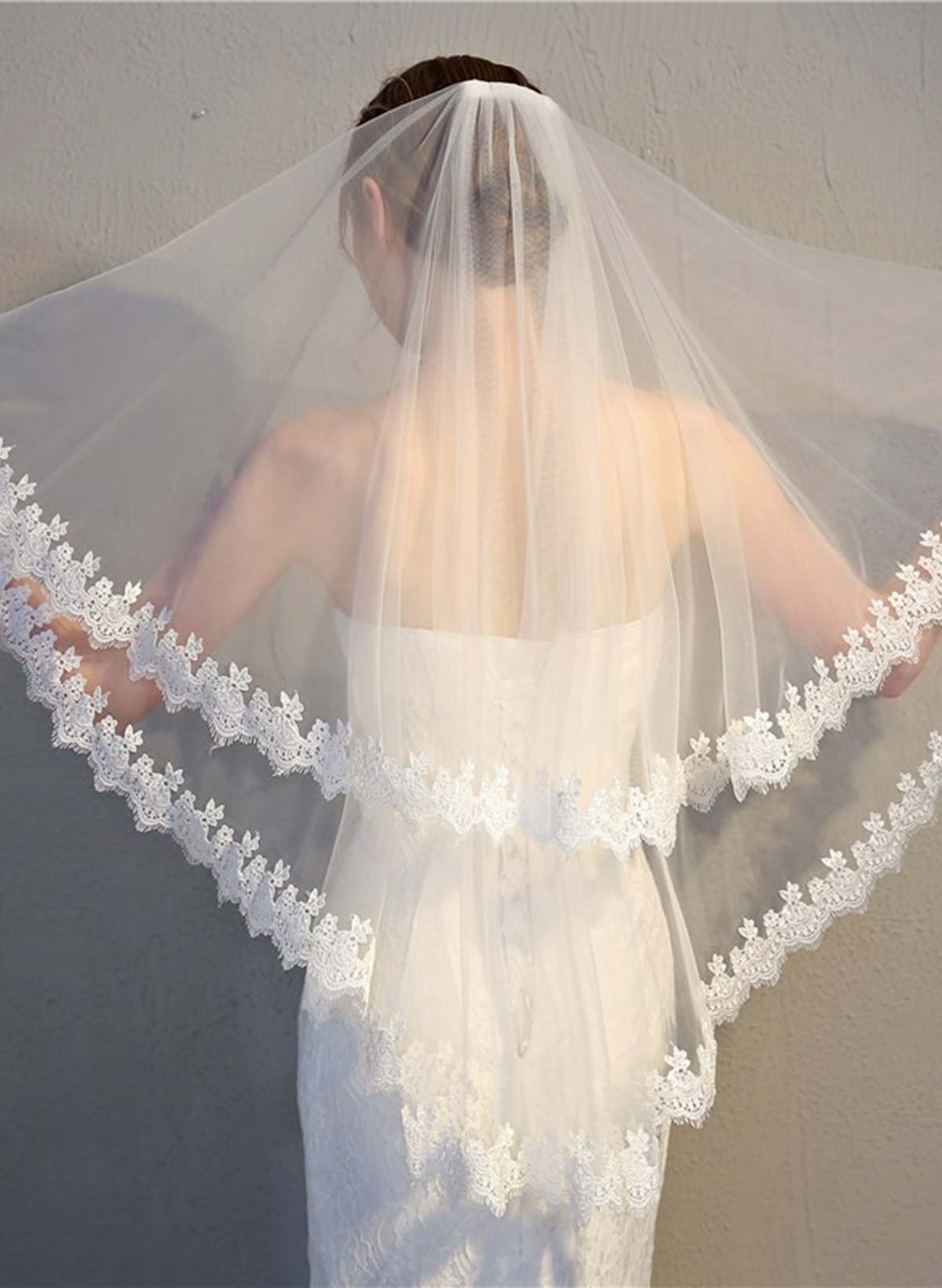 Lace Applique Edge Floral Two-Tier Tulle/Lace Elbow Bridal Veils