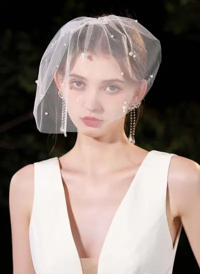 Pearl Single-Tier Tulle Birdcage Veils