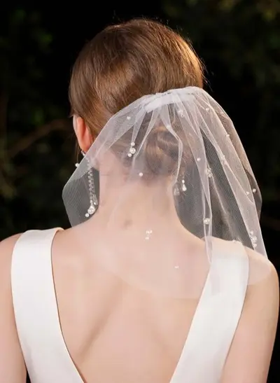 Pearl Single-Tier Tulle Birdcage Veils
