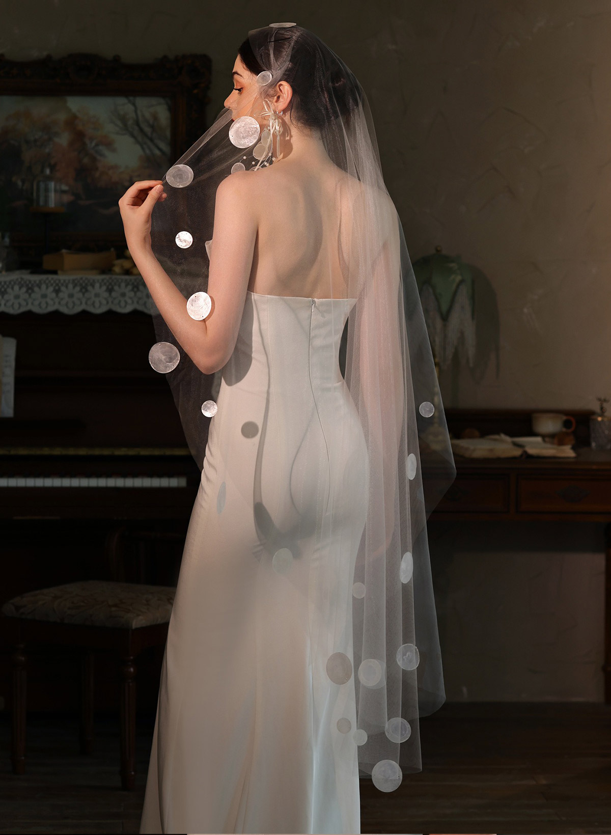 Cut Edge One-Tier Tulle Elbow Bridal Veils