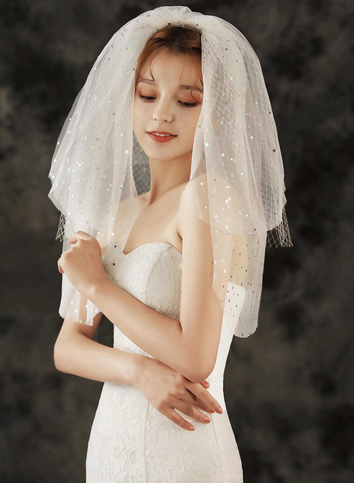 Cut Edge Sequin Three-Tier Tulle Shoulder Veils