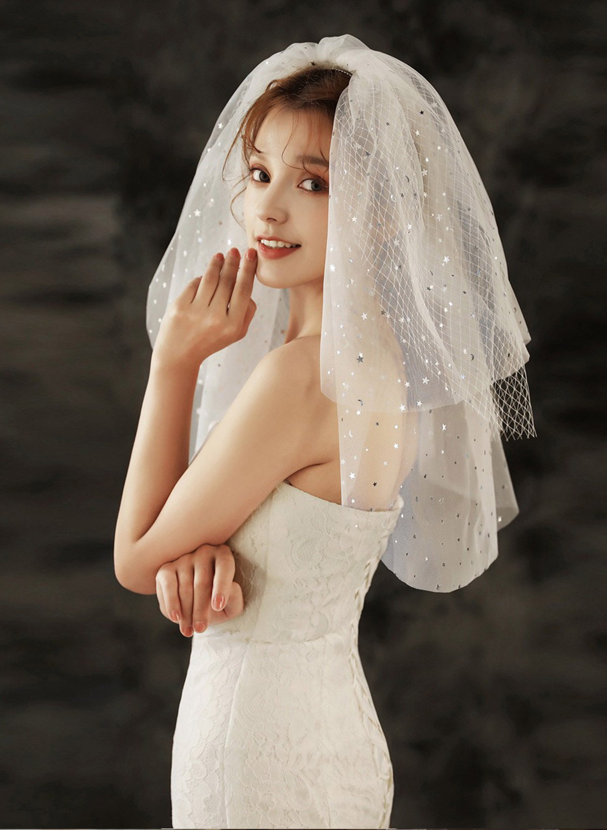 Cut Edge Sequin Three-Tier Tulle Shoulder Veils