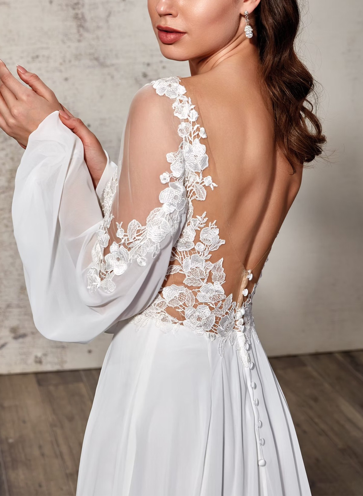 A-Line V-Neck Long Sleeves Court Train Chiffon Satin Tulle Wedding Dresses With Appliques Lace Flower Bubble Hem