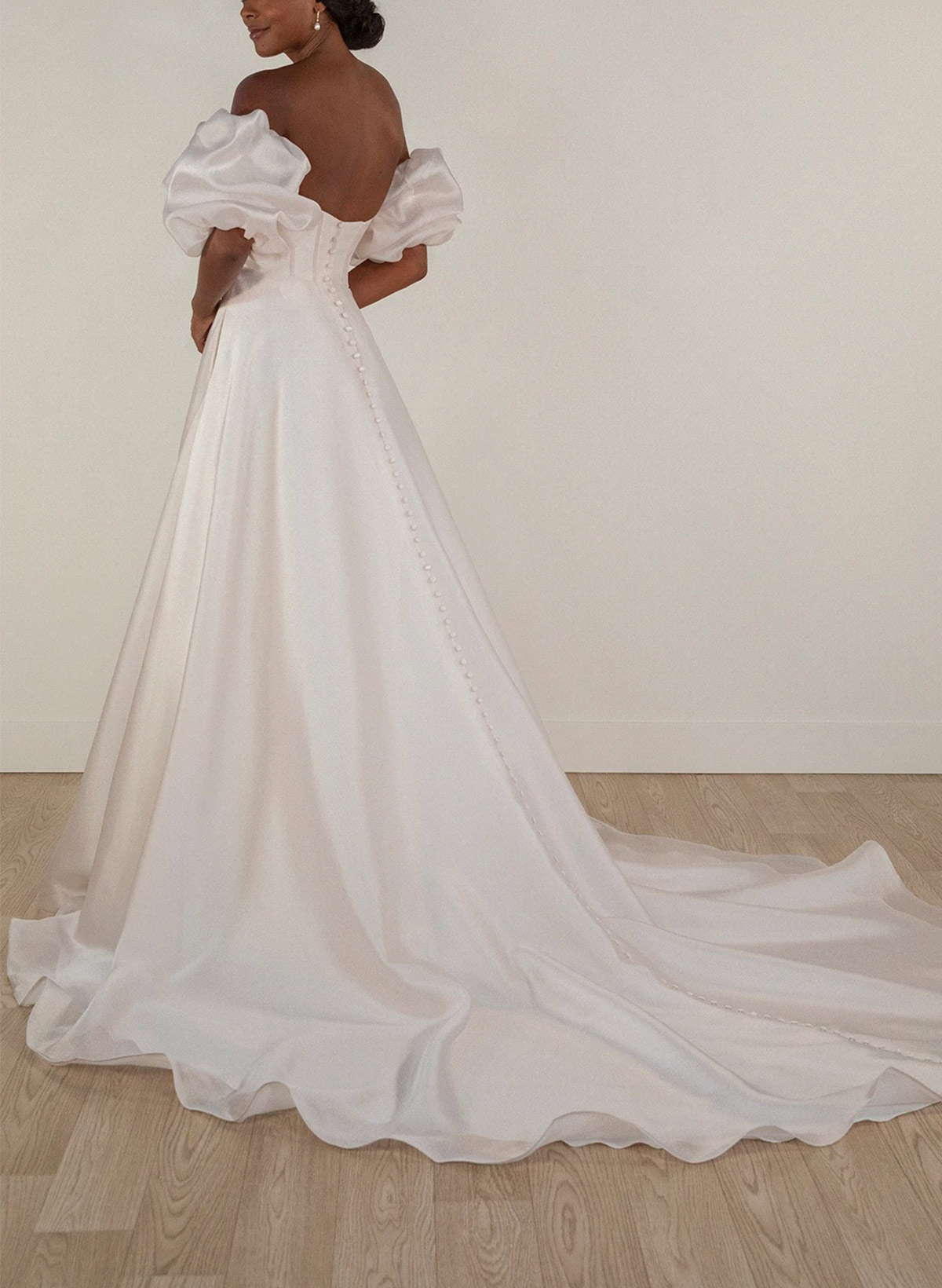 A-Line Off-The-Shoulder Detachable Sleeves Court Train Liquid Tulle Wedding Dresses